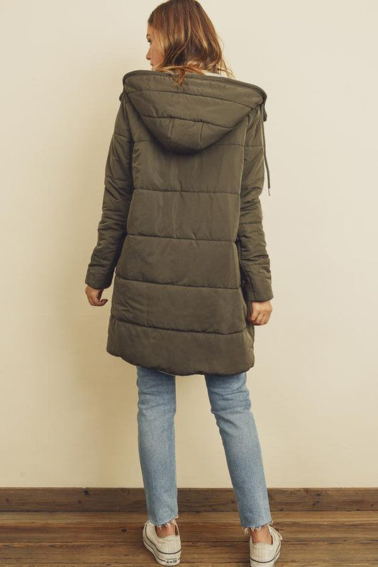 Oversized Puffer Jacket in Olive