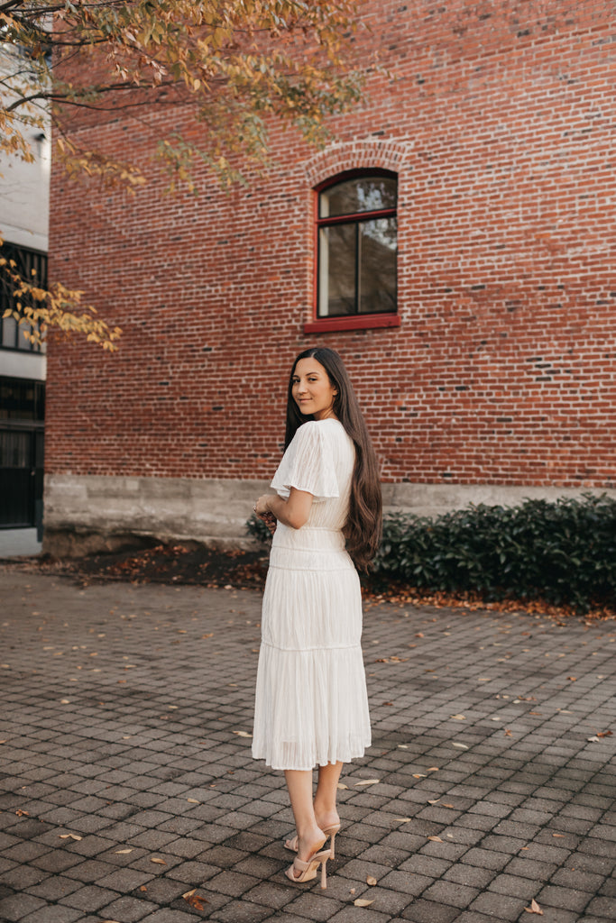 Snow White Glow Midi Dress