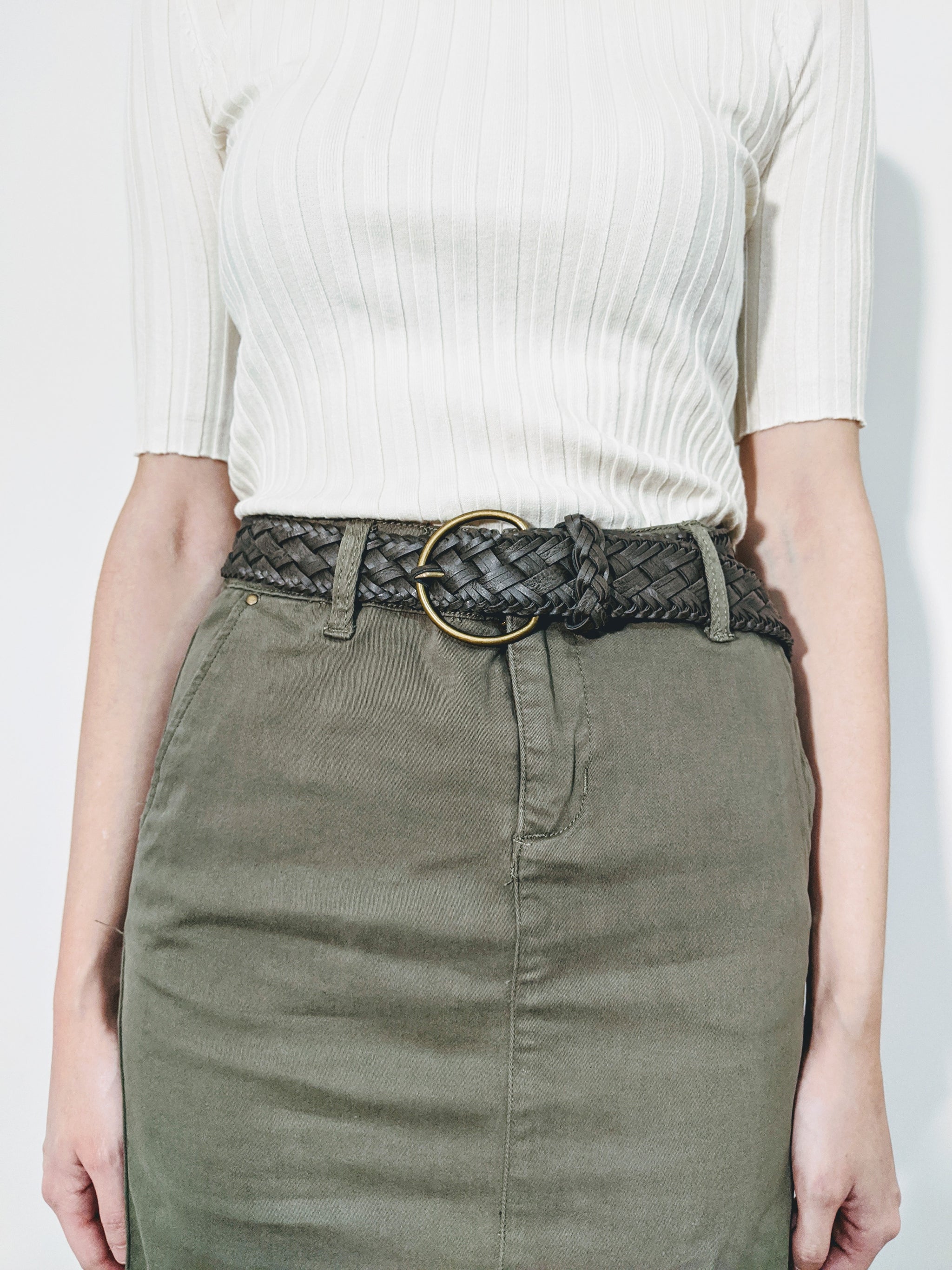 Khaki knee skirt shop