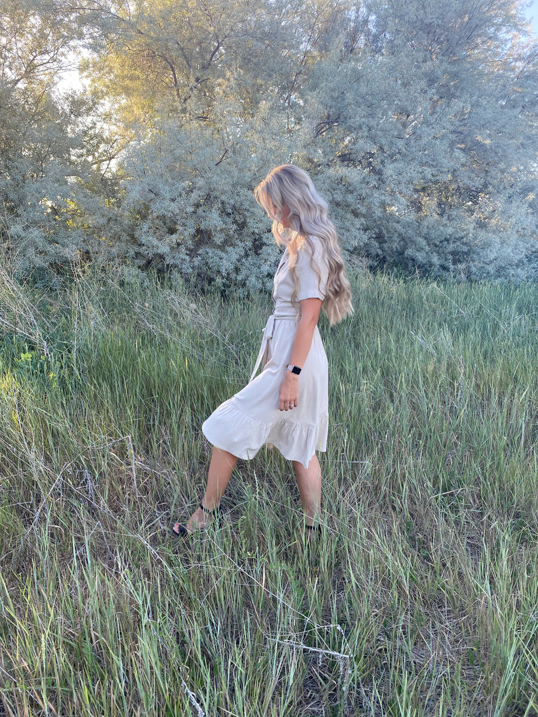 Jayda Midi Dress in Linen