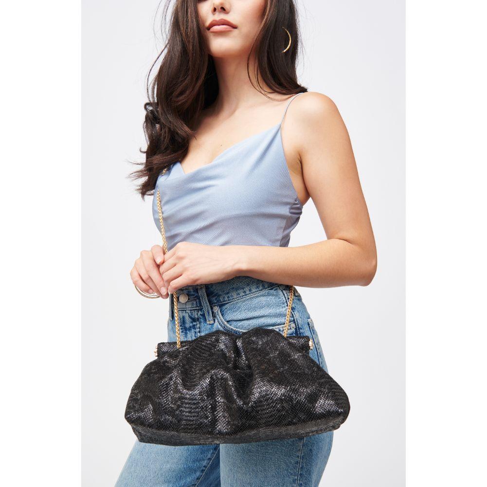 Kira Clutch in Snakeskin Black